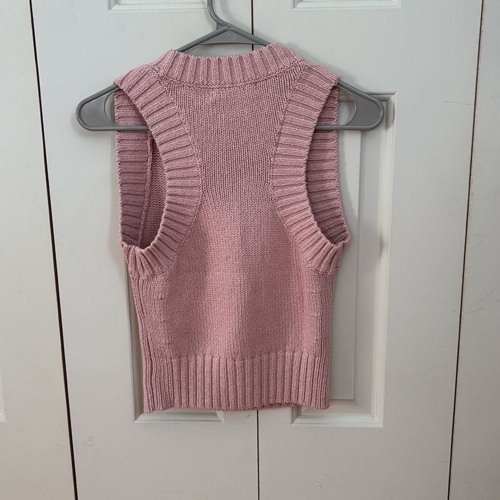 Banana Republic Sleeveless Sweater - Picture 3 of 3